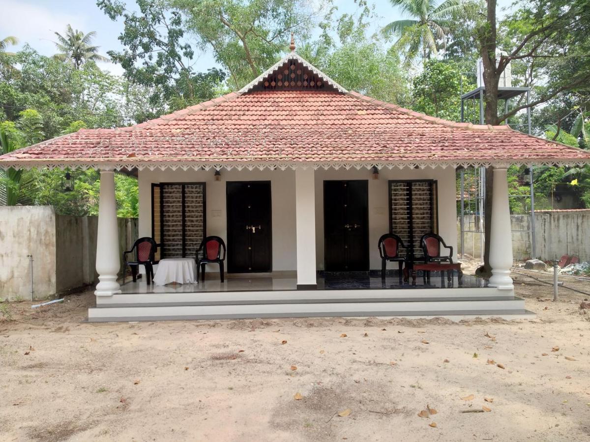 Marari Secret Beach Yoga Homestay 马拉利库兰 外观 照片